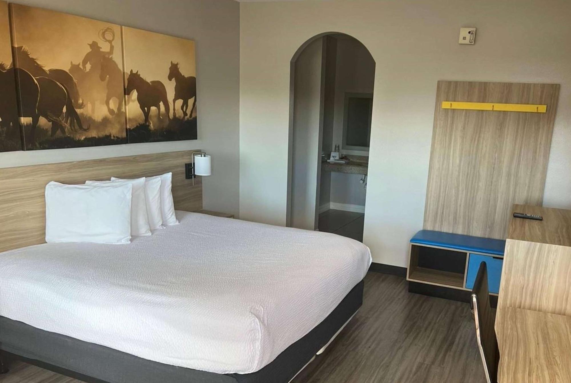 Days Inn By Wyndham Humble/Houston Intercontinental Airport Kültér fotó